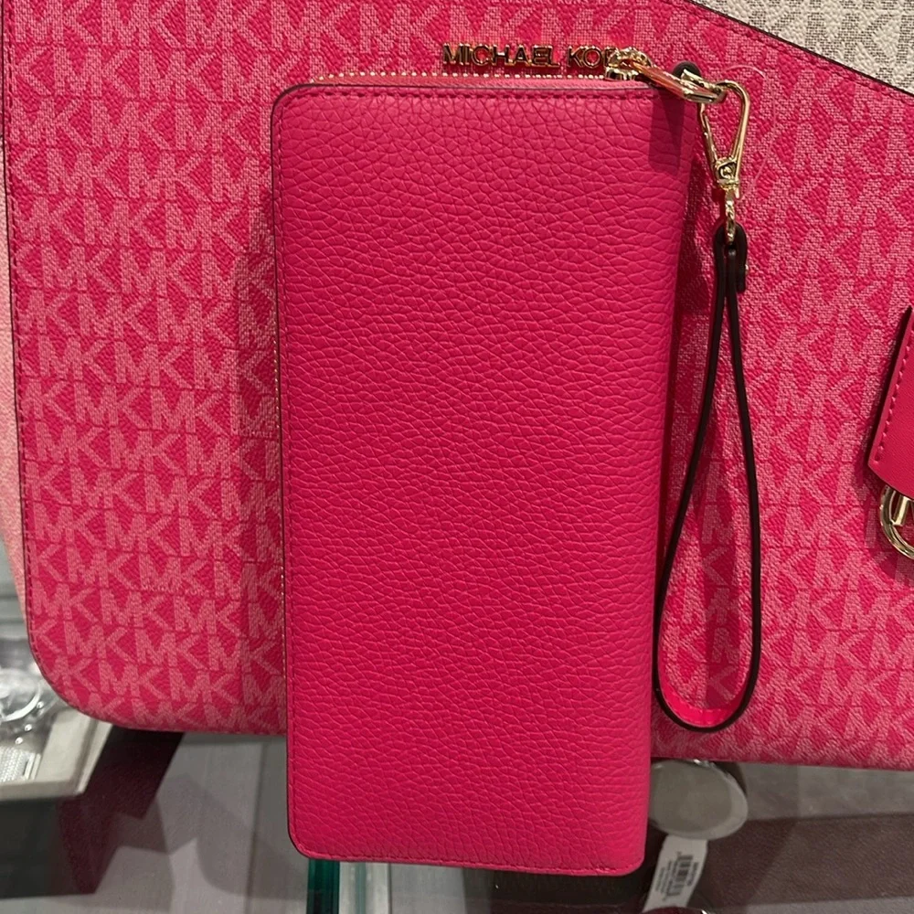 MICHAEL KORS Leather Continental Wristlet Phone Case Wallet  Electric Pink  NWT